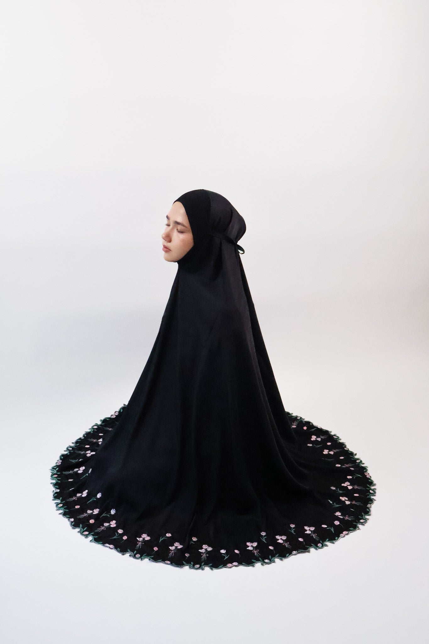 LALÉ Prayer Set - Black